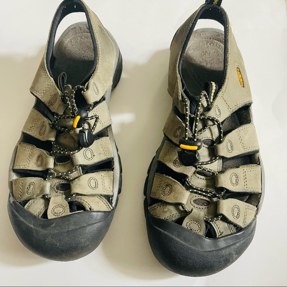 KEEN Newport Leather Sandal Olive Green